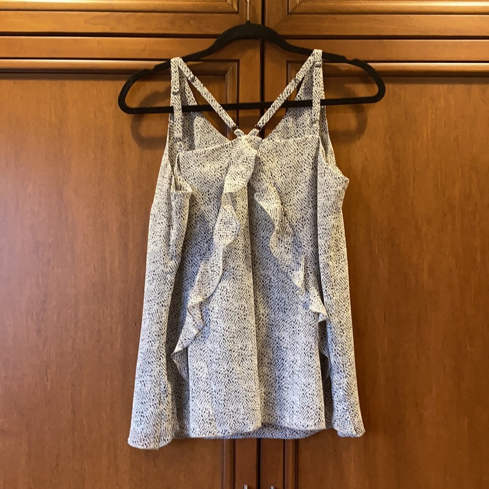 Cabi Grey And Black Speckled Ruffle Flutter Tank - image 6